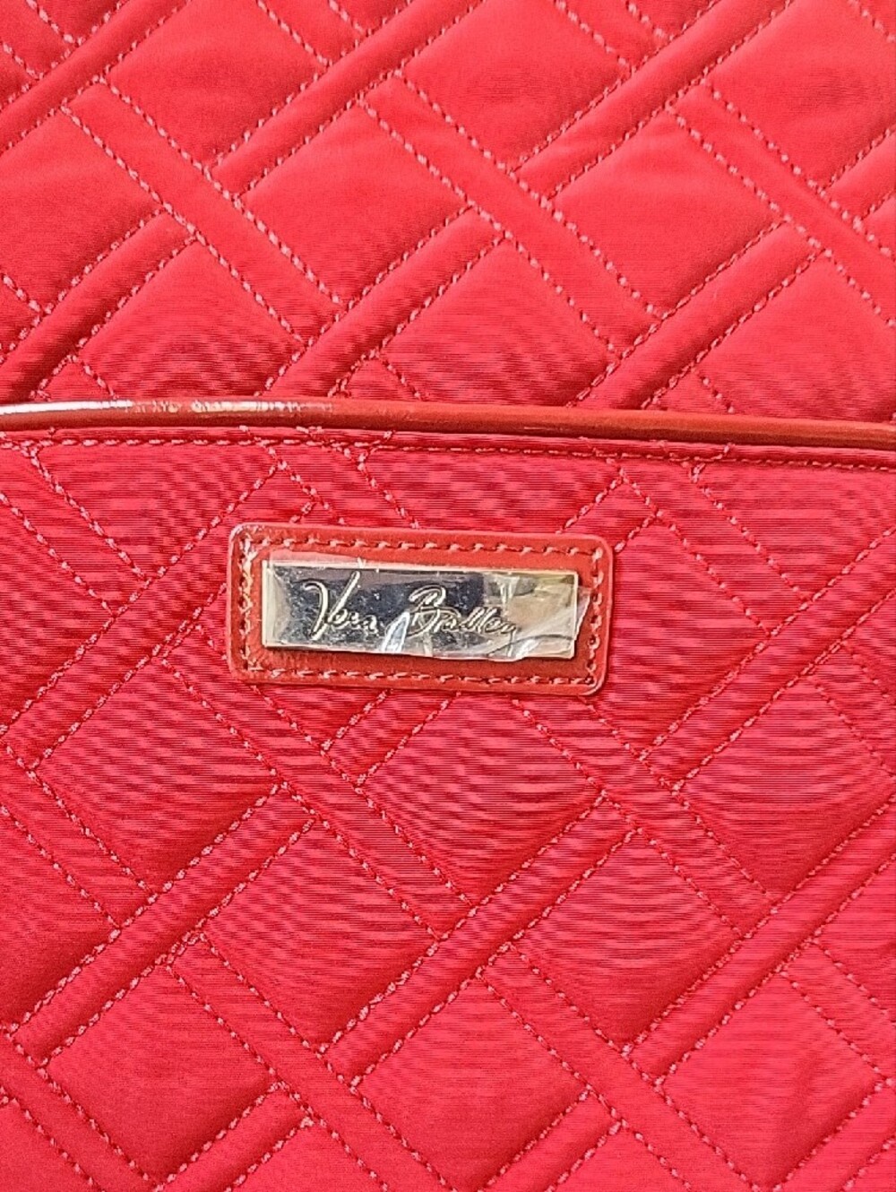 Vera Bradley Trimmed Vera Tote – Tango Red – NWT - Picture 3 of 16